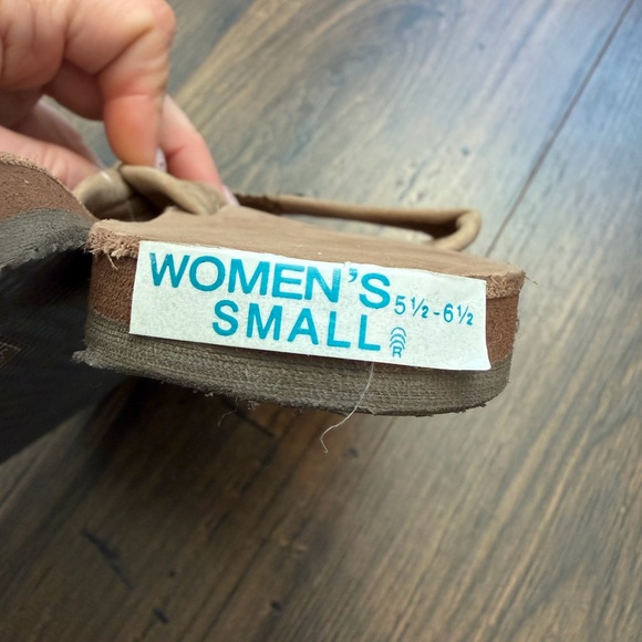 Rainbows Women’s 301ALTS Leather Brown Flip Flops NWOT Size Small (5.5-6.5) - Picture 8 of 8